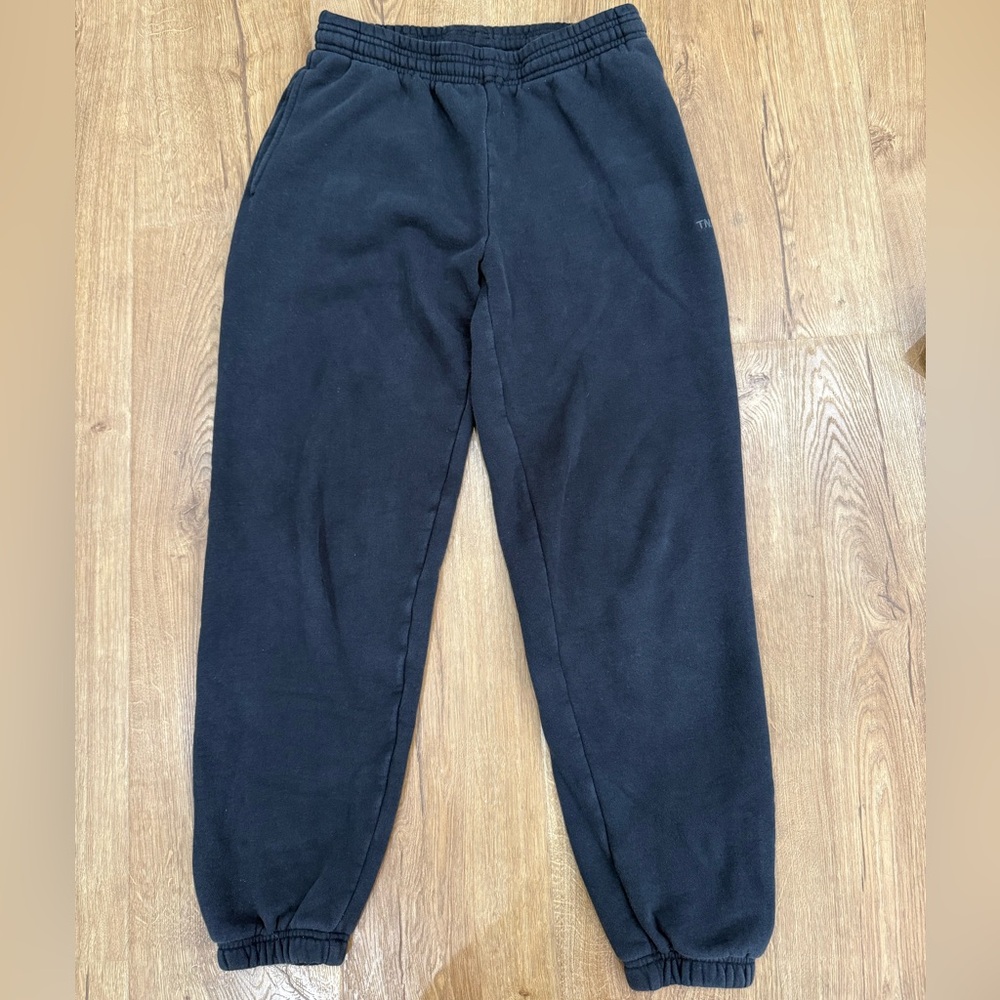 TNA Cozy Black Sweatfleece Boyfriend fit